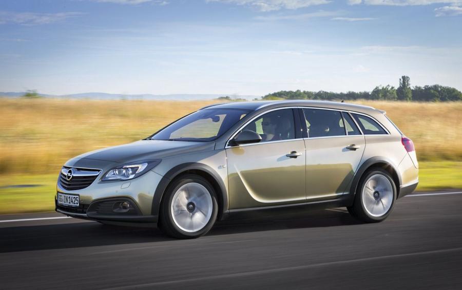  Opel Insignia Country Tourer 2013 года  (фото 24 из 26)